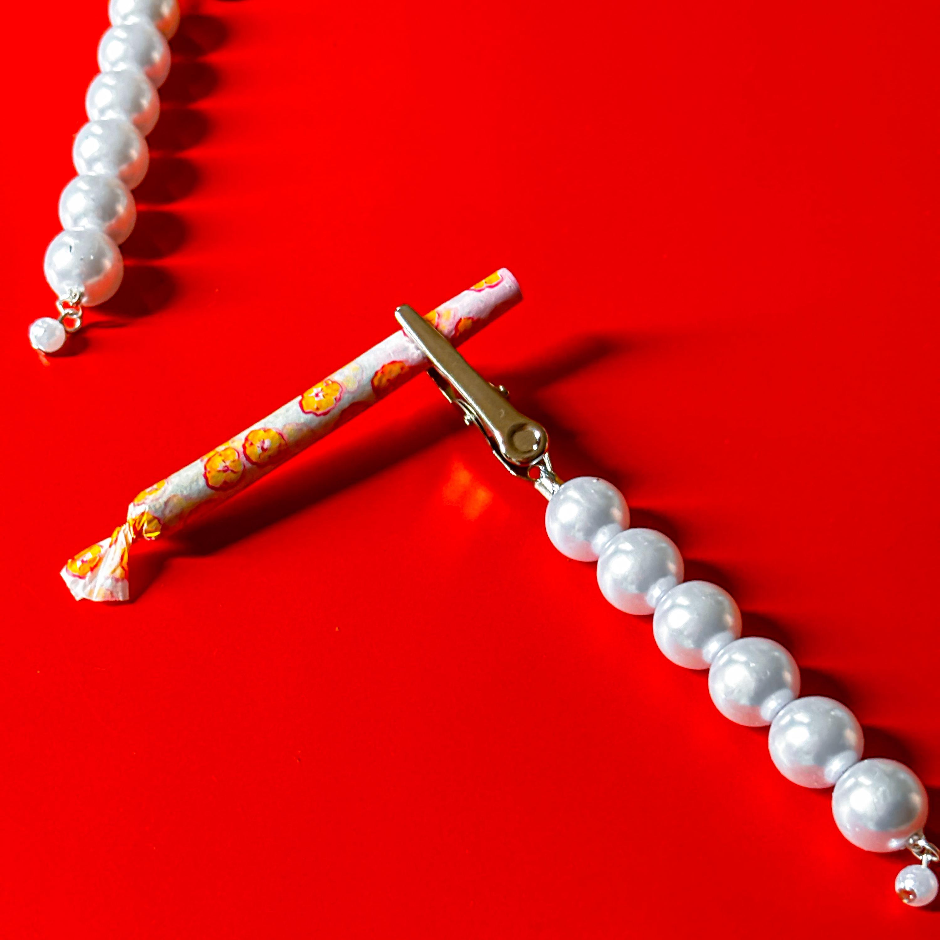 Large Pearl Rollie Clip - Etsy