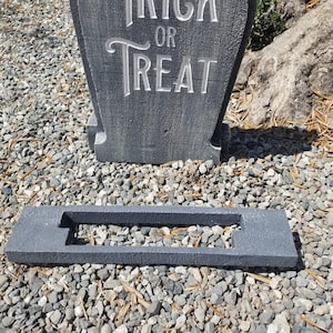 Tombstone Base. Interchangeable with all our 3&quot; deep tombstones/gravestones.