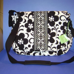 VERA BRADLEY DIAPER Bag Huge 22w X 12h X 6d ink Blue Retired