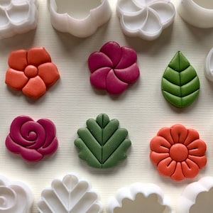 One-Inch Flower Stamp and Cutter Set (#1) - Polymer Clay Tools
