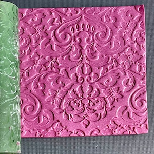 Damask texture roller