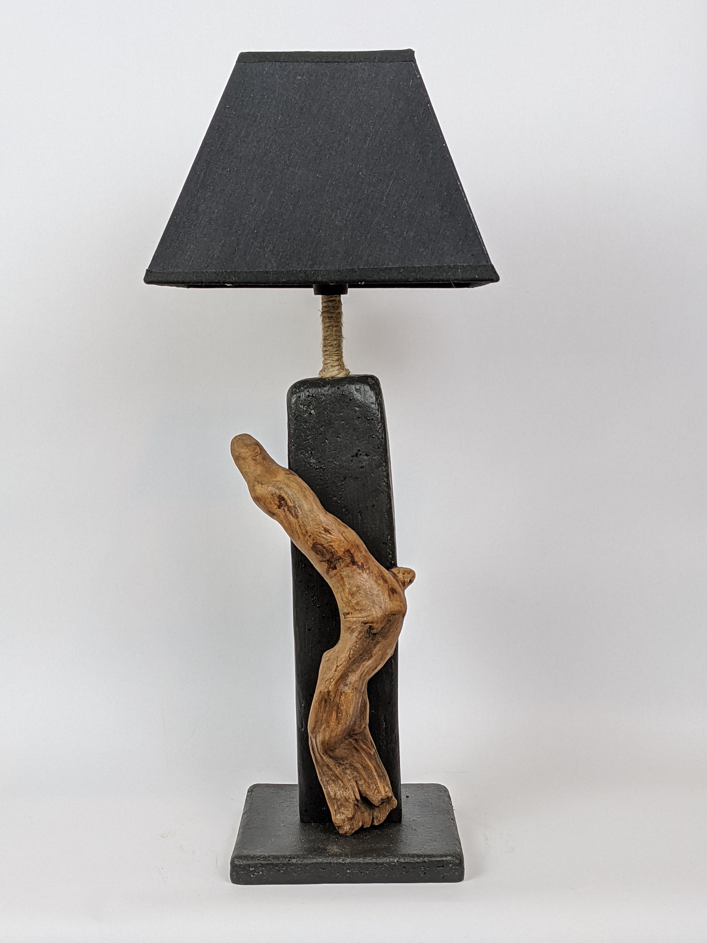 Lampe en Bois Flotté