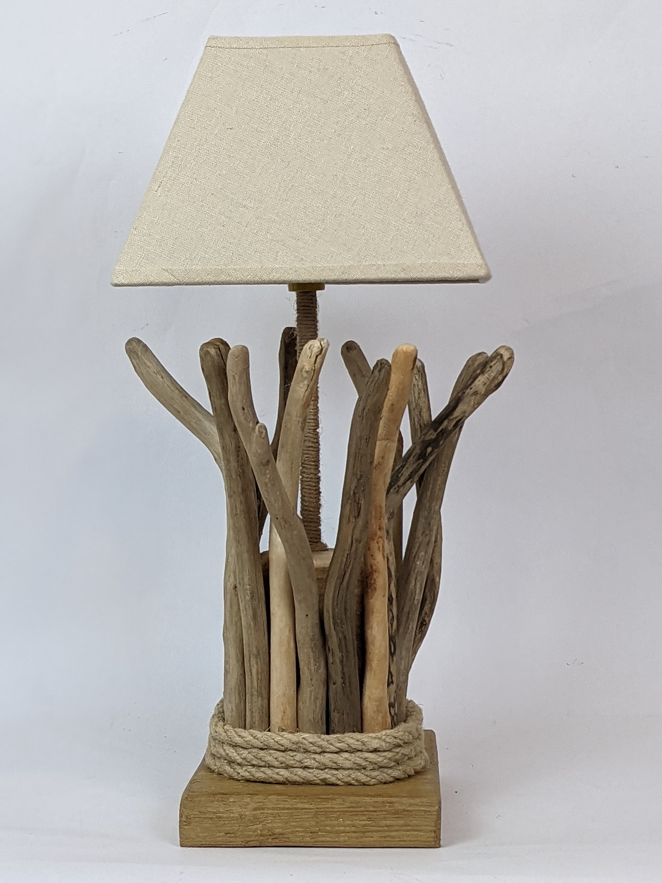 Lampe en Bois Flotté