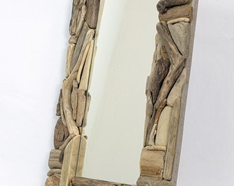 espejo rectangular de madera flotante