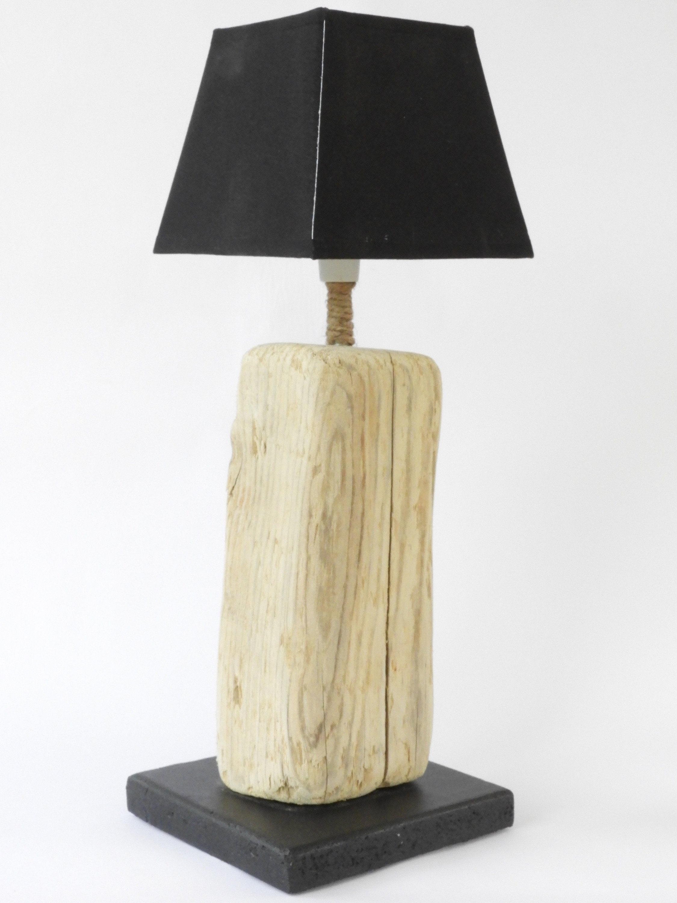 Lampe en Bois Flotté