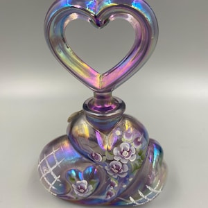 Fenton / Vintage Fenton / Hand Painted Fenton / Artist Signed Fenton / Beautiful Fenton Perfume Heart Stopper / Iridescent Violet Fenton