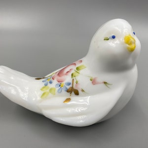 Fenton / Vintage Fenton / Fenton Art Glass Songbird / Gkass Messenger Dated 2006 Numbered and Artist Signed / Signed Nancy Fenton Songbird