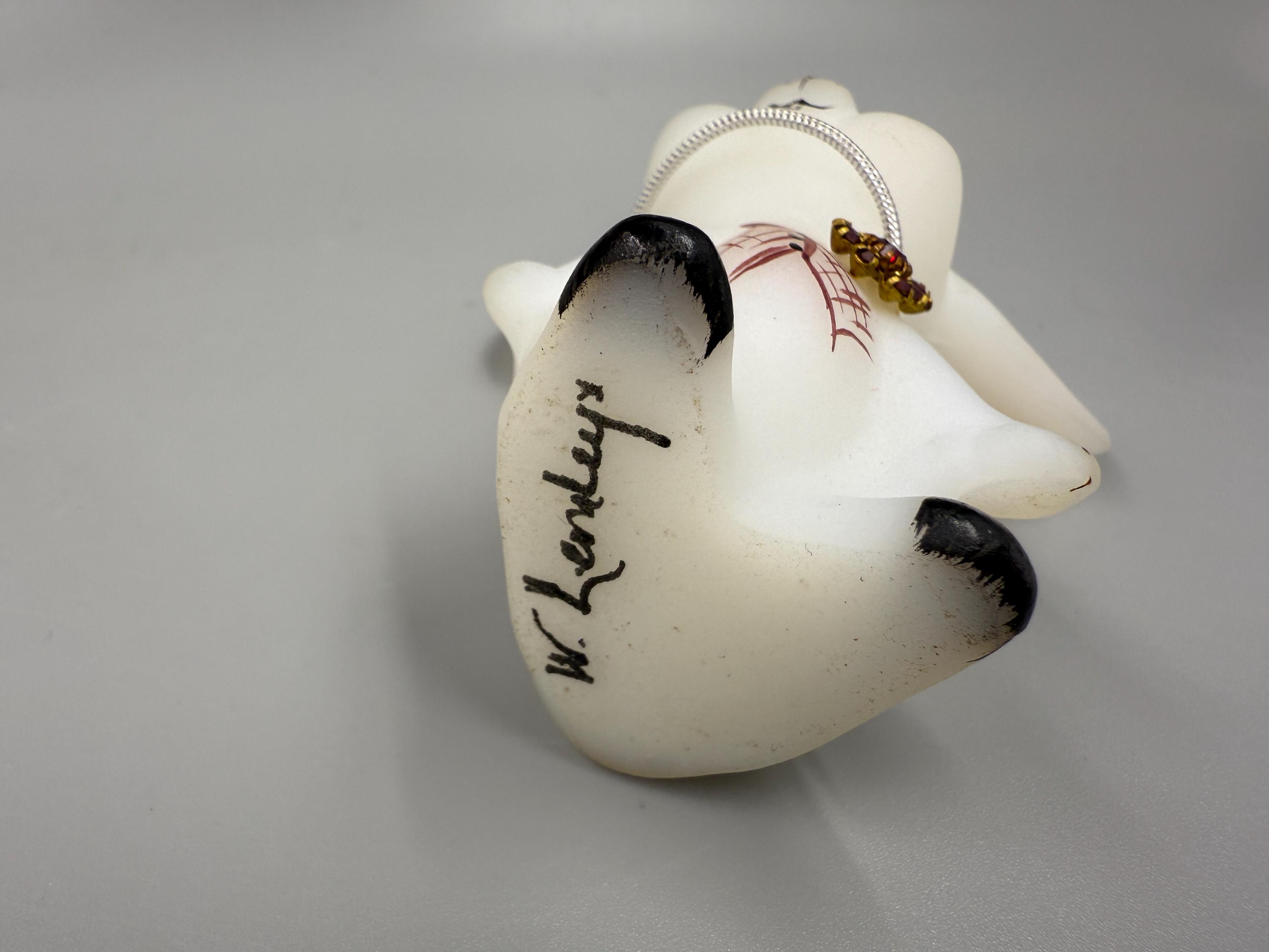 Vintage Fenton Boutonniere Buddy Mouse Satin Glass Mouse Figurine