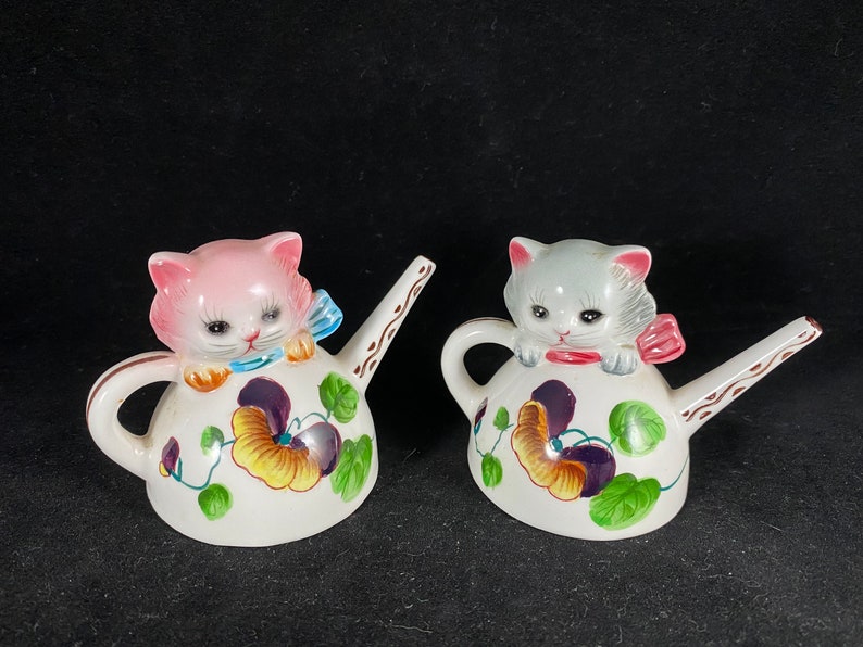 Cats in Teapot Salt and Pepper / Vintage ESD Japan Kittens / Etsy