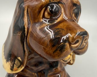 Maceta de cerámica vintage con forma de perro, maceta marrón con detalles dorados, maceta de animales de mediados de siglo, maceta de interior con forma de cachorro adorable.