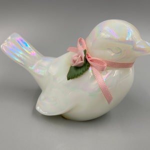 Fenton / Fenton Bird / Vintage Fenton / Fenton Iridescent Bird with Pink Porcelain Rose / Fenton Glass Opalescent Glass Bird / White Luster