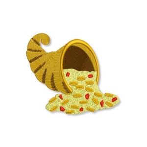 Könnte beinhalten: Gestickte Füllhorn, überquellend mit goldenen Münzen und roten Edelsteinen. Das Horn ist hellgelb mit braunen Akzenten, und die Münzen und Edelsteine sind um die Basis verstreut, was ein festliches Design ergibt.