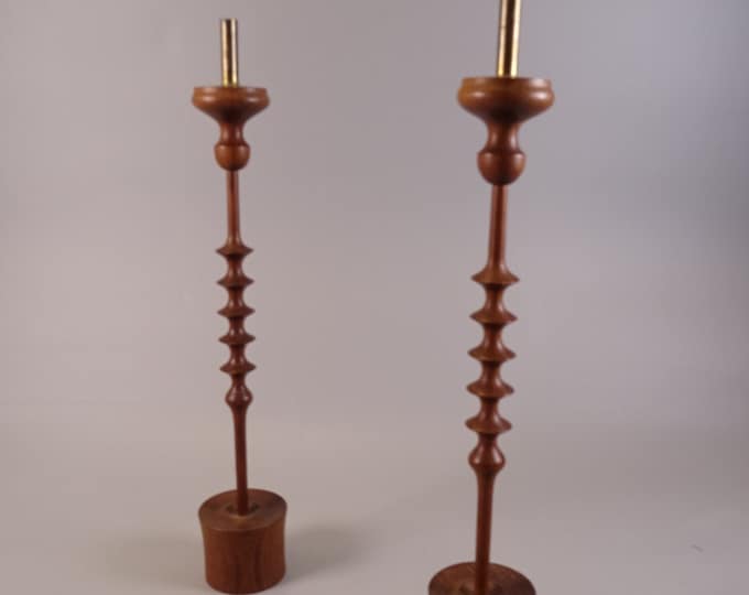 Set of 2 candlesticks, candle holders made of teak wood from the 60s and 70s, Vitale
