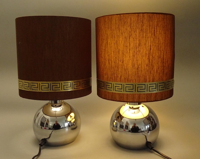 Set of 2 bedside lamps with lampshade silver brown