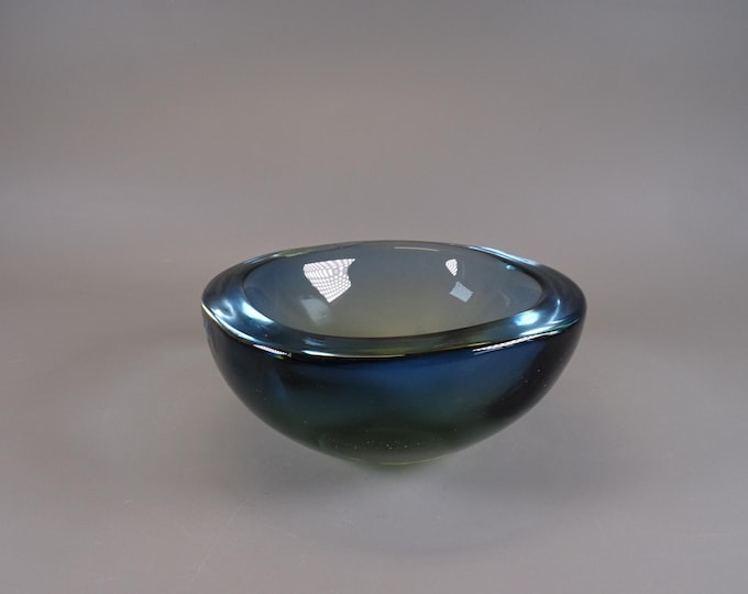Murano glass ashtray bowl, made in Italy from the 1980s Green Blue