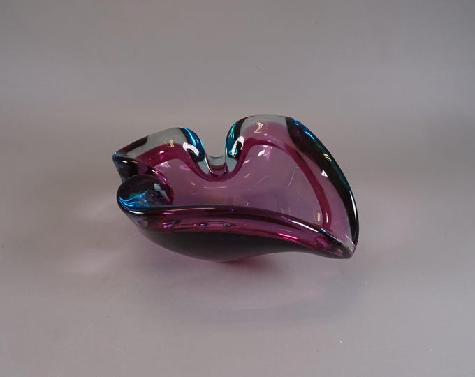 Murano glass ashtray, Made in Italy 1970s blue violet