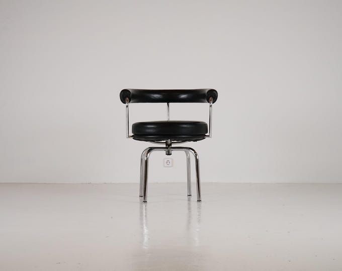 Le Corbusier LC 7 / Cassina No. 18050 Original Bauhaus Classic