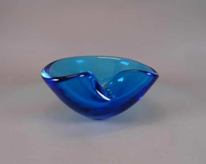Murano Glass Bowl, made in Italy from the 1980s Blue