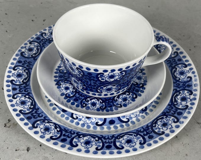 Vintage Arabia Ali Blue Finland Coffee Cup with Saucer and Cake Plate Designed by Raija Uosikkinen - Finnish Ceramics