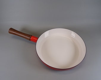 Dansk Designs IHQ Jens Quistgaard RED / RED Kobenstyle cast iron pan enamel sauté pan