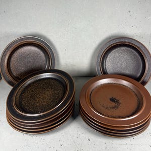 Talerz obiadowy Arabia Rustika, talerz 25,5 cm, 1 z 10, zaprojektowany przez Ulla Procope, Arabia Finlandia