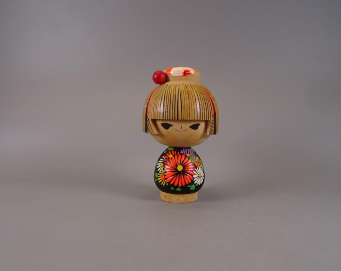 Kokeshi doll wooden figure from Japan vintage, 70s -80s