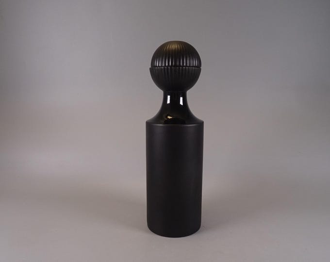 Rosenthal Porcelain Noir Vase Studio Line Wirkkala, 80s Made in Germany Mid-Century