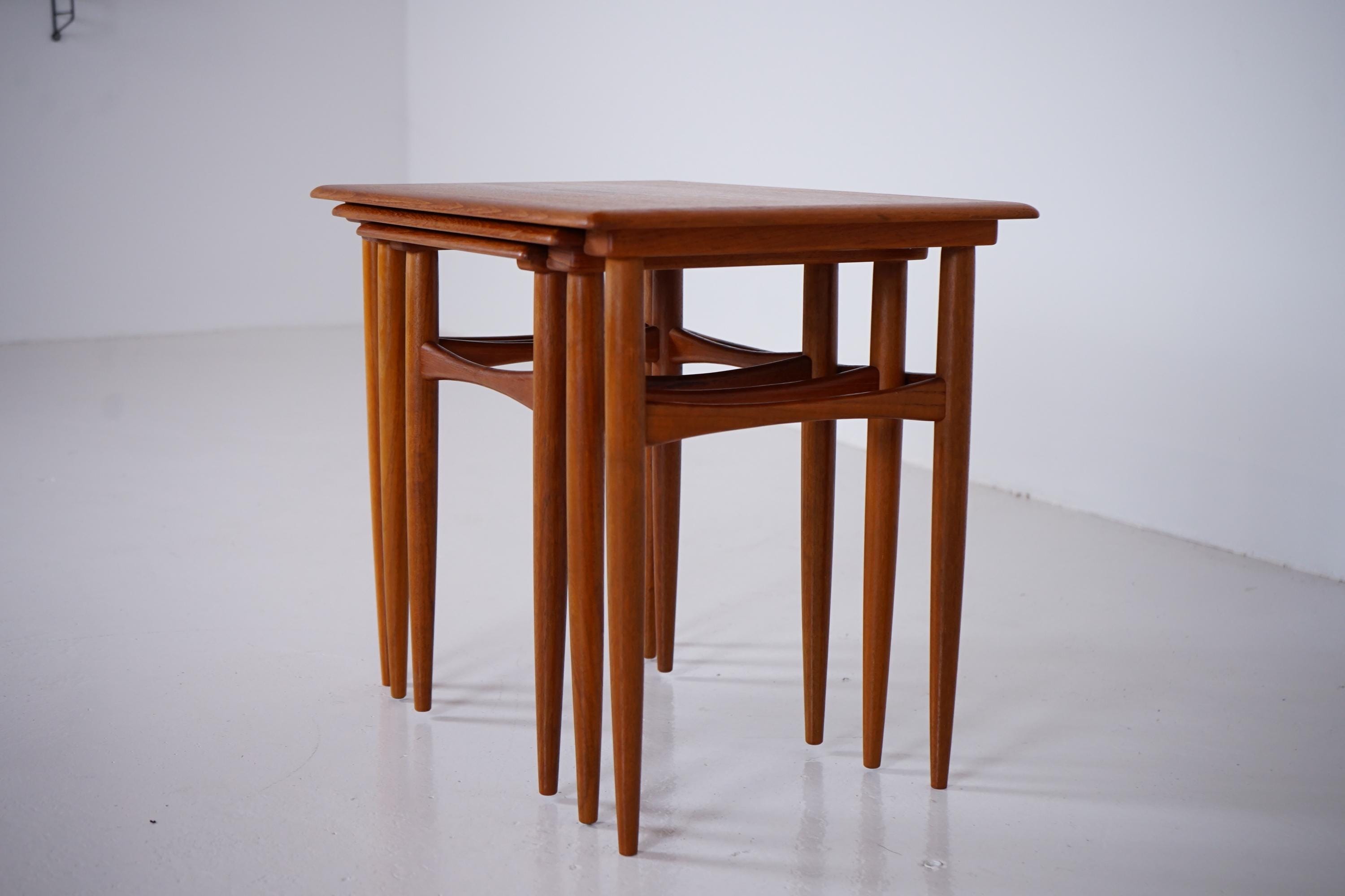 Kai Kristiansen nest table teak 3点セット Set of 3 nesting tables by Kai Kristiansen, 1960s, made in Denmark