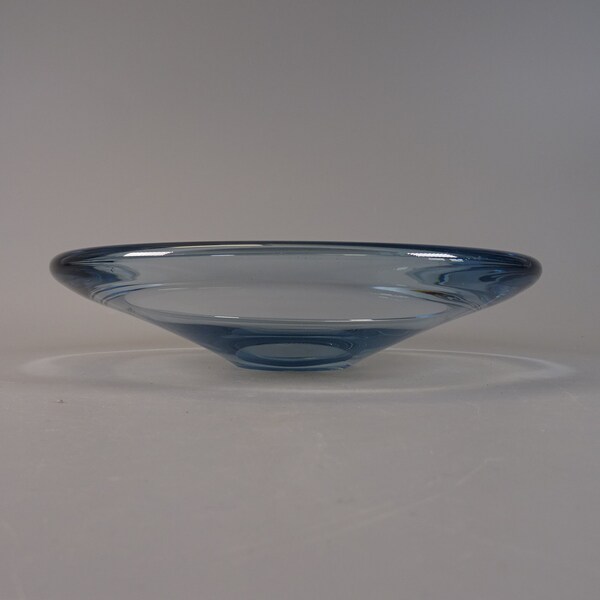 Scandinavian glass bowl by Per Lütken for Holmegaard, 1960s Danish design