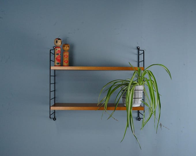 String Shelf fron the 1970s in Teak Wood