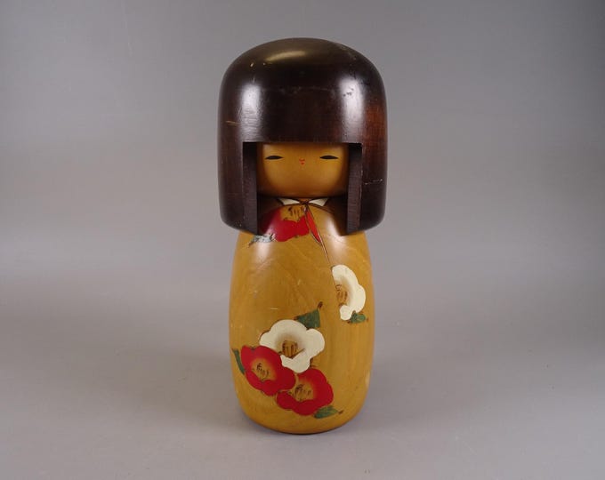 Kokeshi doll wooden figure from Japan vintage, 70s -80s