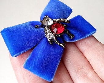 Bow-tie with a fly. Сat collar. Kitten collar.Bow Collar cat. Collar kitten. Bow cat collar for Halloween. Velvet cat collar. Velvet collar.