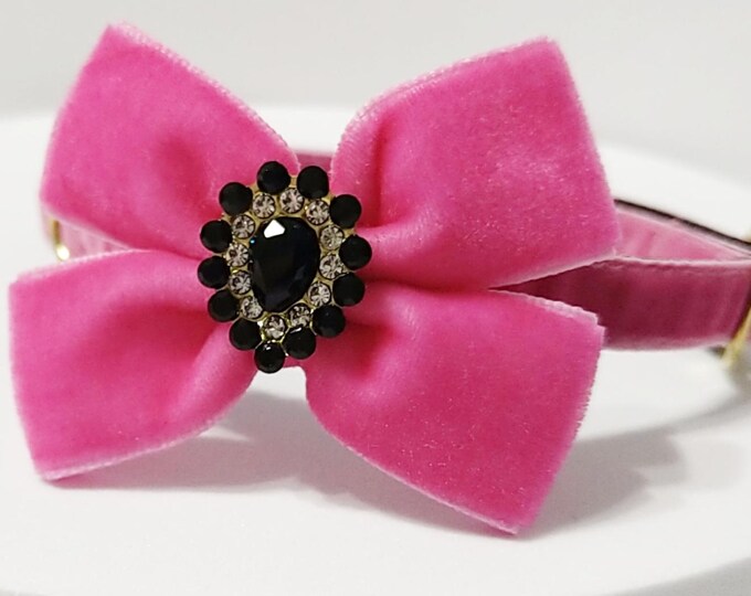 Pink velvet cat collar with bow and black crystal/Dog collar/Collar with rhinestones/Buckle Breakaway/Non-Breakaway