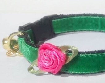 Green Velvet cat collar.Cat collar.Kitten collar.Puppy collar.Chihuahua collar.Dog collar.Bell pets. Breakaway or Non-Breakaway buckle