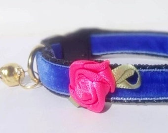 Blue Velvet cat collar. Cat collar. Kitten collar. Puppy collar. Chihuahua collar. Collar with flower. Breakaway or Non-Breakaway buckle