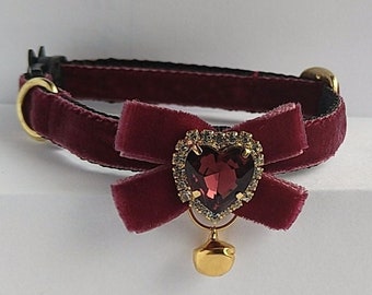 Cat collar- plum velvet/ID Tag Bow design collar/Crystal cat collar/Bow bell collar/royal Velvet collar/dog  collar/Non-Breakaway/Breakaway