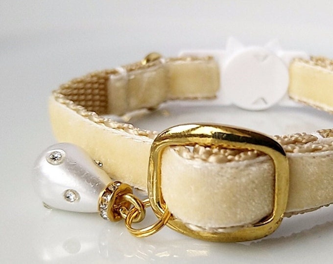 Ivory cat collar/Pearl collar/Wedding cat collar/Kitten collar/Chihuahua collar/Velvet cat collar/Mini dog collar/Non-Breakaway/Breakaway