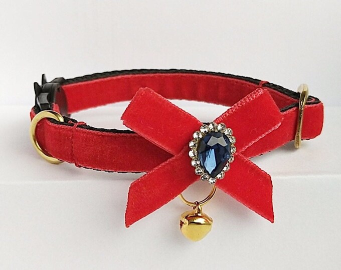 Luxury- Red cat collar/cat collar bell/velvet cat collar/Kitten collar/Chihuahua collar/bow tie/bow cat collar/Non-Breakaway/Breakaway
