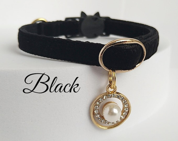 Cat collar- black velvet/Pearl cat collar/Cute cat collar with charm/ small dog collar/Luxury cat collar/Non-Breakaway/Breakaway buckle