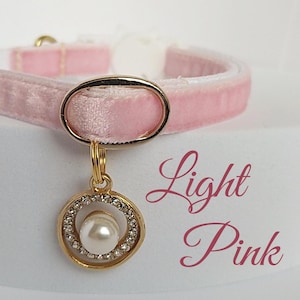Cat collar pearl/Pet collar crystal charm/Light pink plush collar with pearl charm/Puppy Kitten collar/Royal collar/Non-Breakaway/Breakaway