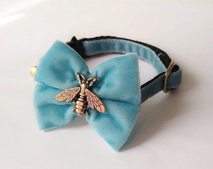 cat collar-Luxury velvet. Cat collar Breakaway. Kitten collar.Puppy collar. Bow tie. Chihuahua collar. Collars cats.Breakaway/ Non-Breakaway