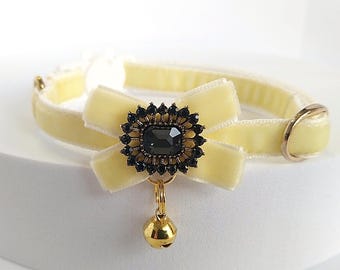 Vanilla Velvet Cat Collar with Kiwi Pattern Bow - Crystal Detail, Bell Option