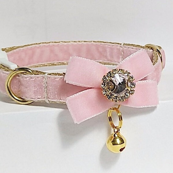 Cat collar pale pink/bell mini Bow/Crystal cat collar/Bow collar/Chihuahua collar/royal cat collar/dog velvet collar/Non-Breakaway/Breakaway