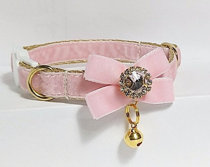 Cat collar pale pink/bell mini Bow/Crystal cat collar/Bow collar/Chihuahua collar/royal cat collar/dog velvet collar/Non-Breakaway/Breakaway