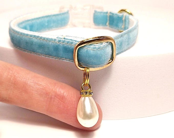 Sky Blue Velvet Cat Collar: Pearl Charm, Adjustable Kitten Collar