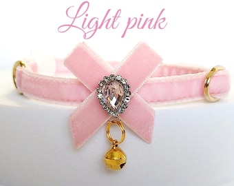Light pink cat collar with small pointed bow and pink crystal teardrop/Velvet Collar cat and small dog with bell/Non-Breakaway or Breakaway
