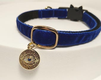 Cat collar -Evil Eye medallion/Blue crystal cat collar/Magic Keychains for Cat/Velvet Mini dog collar/Non-Breakaway/Breakaway