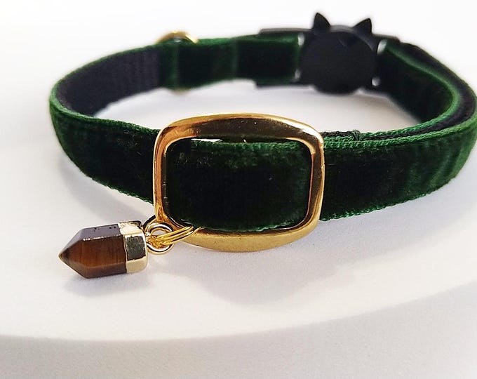 Tigger's eye Cat Collar: Dark green Velvet, Natural Stone Charm, Breakaway Buckle