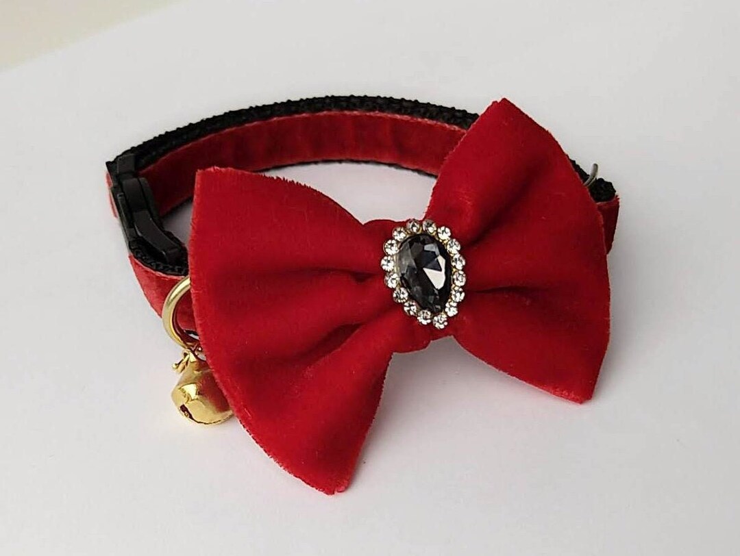 Cat Collarred Velvet.bow Tie.kitten Collar.cat Collar.puppy Collar.dog