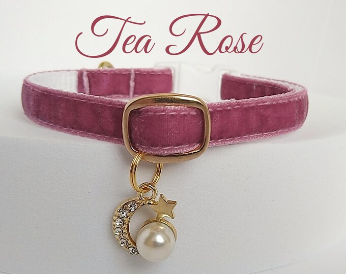 Moon pearl- Cat collar/Pet collar with moon/Velvet collar with charm/dog collar/Royal collar/Non-Breakaway/Breakaway